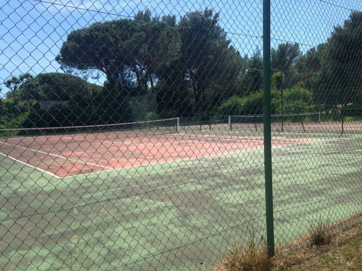 Agreable Studio Proche Sttropez Piscine Et Tennis Gassin Exterior photo